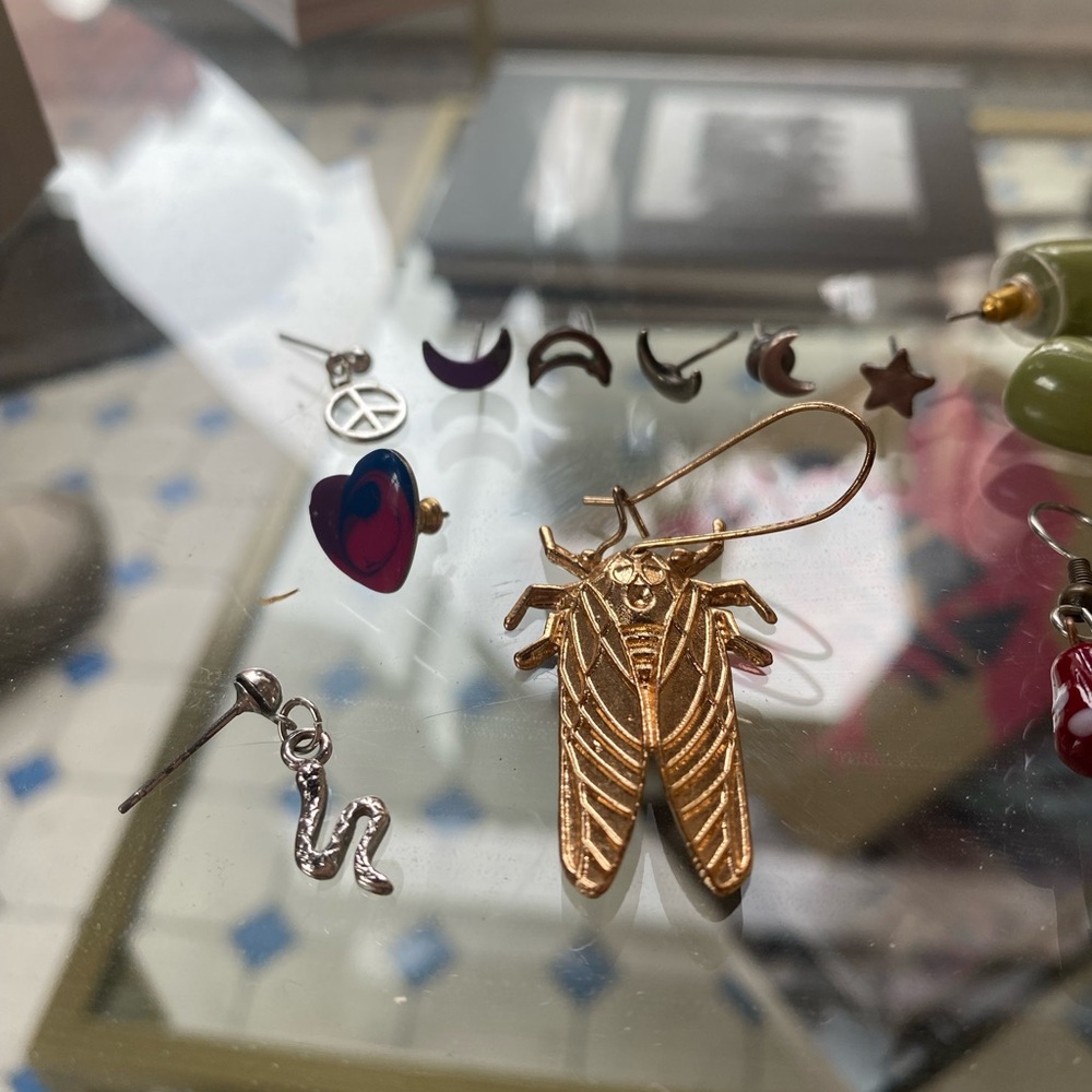 Assorted Colorful Earring Bundle - Picture 2 of 5